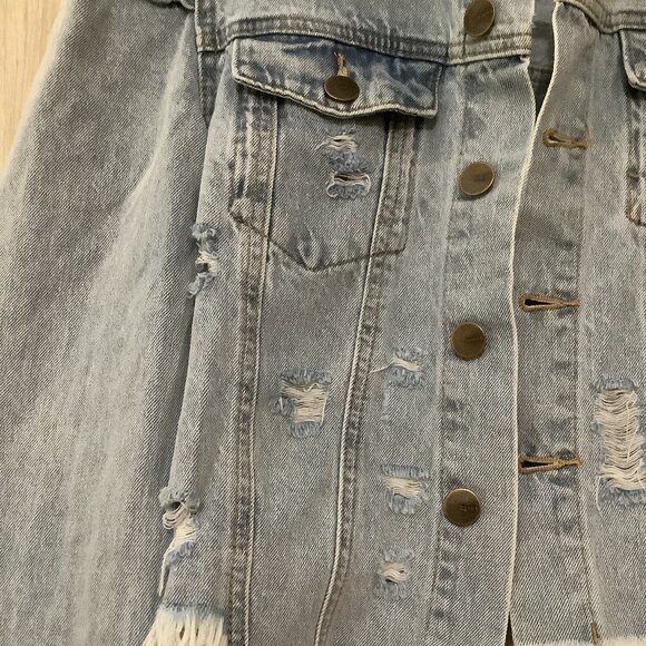 MONO B-PUFFED SLEEVE CROPPED DISTRESSED LIGHT DENIM FALL JACKET-NWT-SIZE- M - Picture 3 of 11